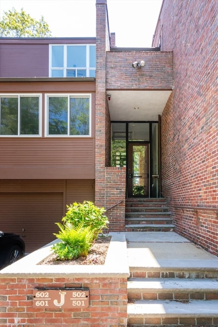 241 Perkins St Unit J602, Jamaica Plain, MA 02130
