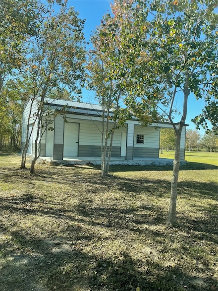 2757 Fm 686, Dayton, TX 77535