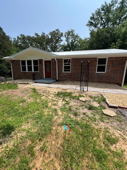 749 Salem Cir, Paris, TN 38242
