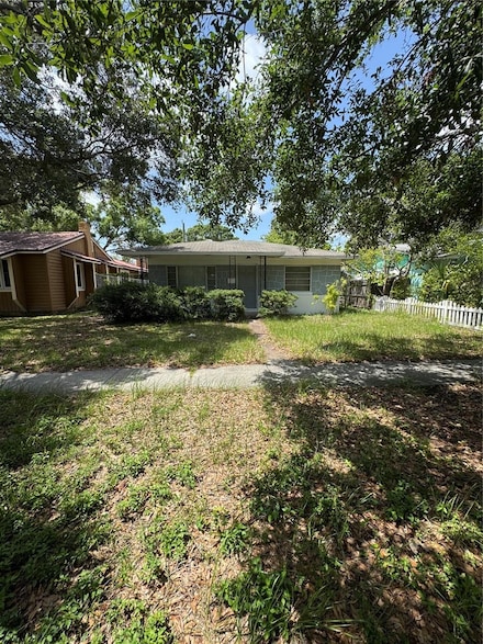 467 34th Ave N, Saint Petersburg, FL 33704