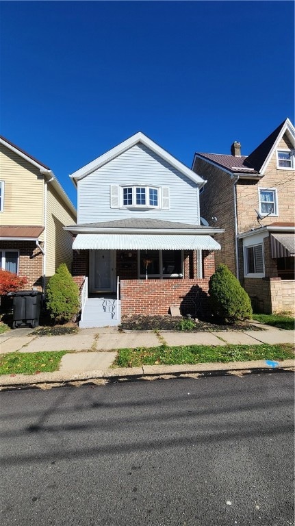 410 Longfellow St, Vandergrift, PA 15690