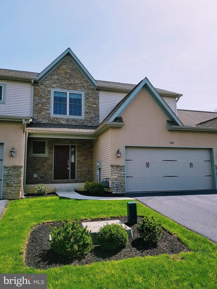 168 Lexington Ct, Harrisburg, PA 17112