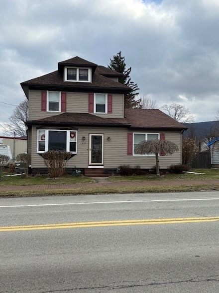 1237 National Pike, Hopwood, PA 15445