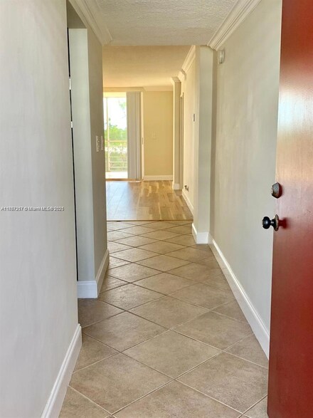 3660 NE 166th St Unit 504, North Miami Beach, FL 33160