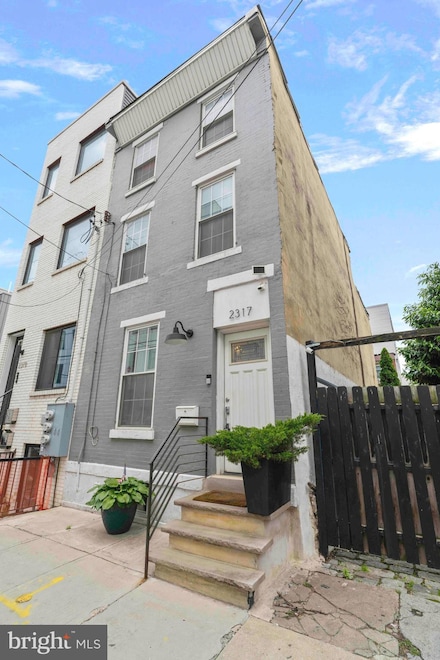 2317 Jasper St, Philadelphia, PA 19125