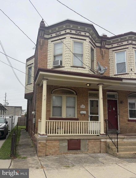 633 Market St, Gloucester City, NJ 08030