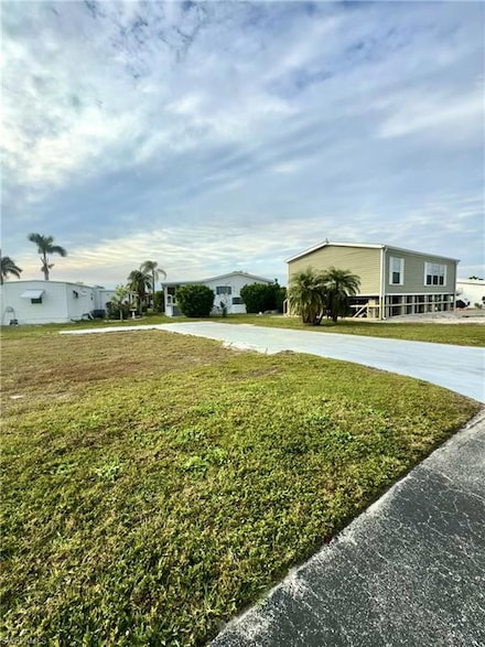 386 Tricia Ln, Iona, FL 33908