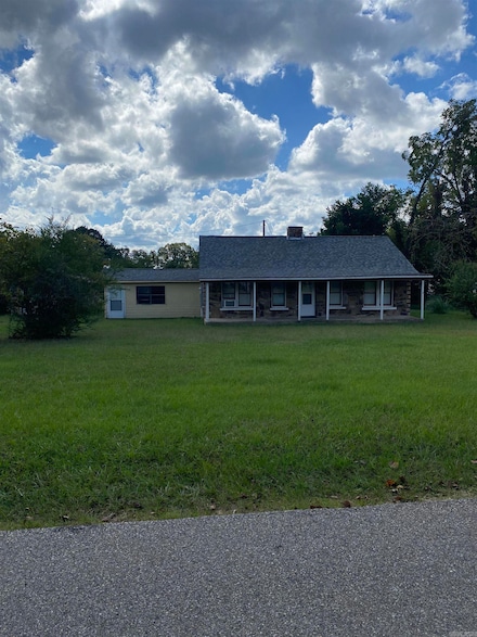 2210 Missouri Ave, Mena, AR 71953