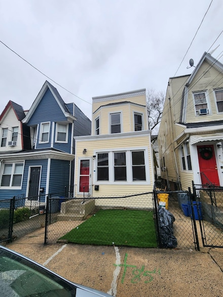 17 Claremont Ave, Jersey City, NJ 07305