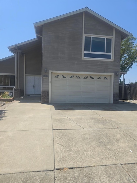 900 Bluejay Dr, Suisun City, CA 94585