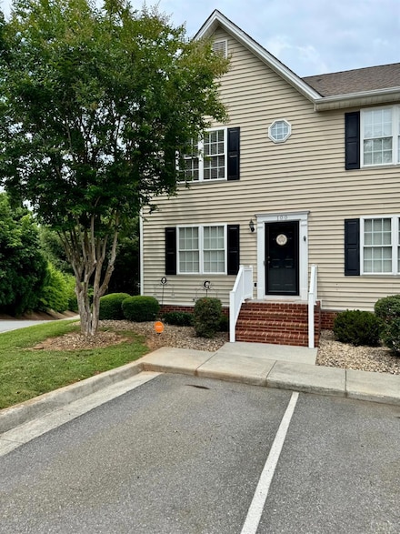 1810 Broadway St Unit 100, Lynchburg, VA 24501