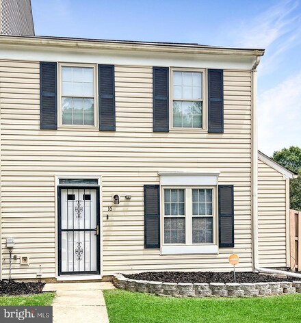 16 Dove Tree Ct, Indian Head, MD 20640