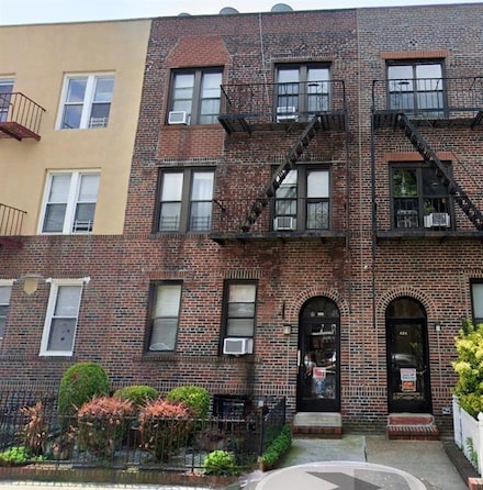 344 89th St, Brooklyn, NY 11209