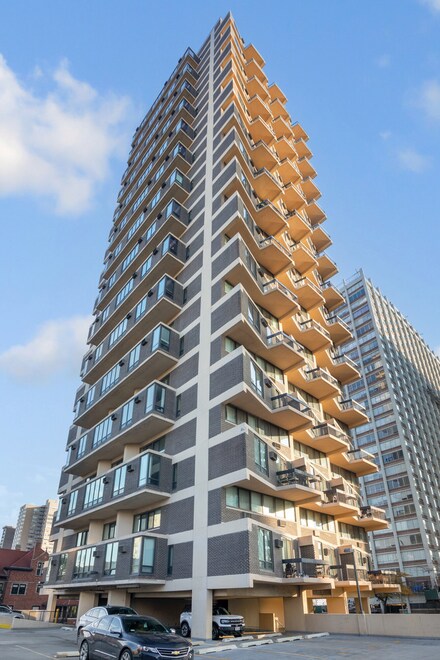 6166 N Sheridan Rd Unit 2H, Chicago, IL 60660