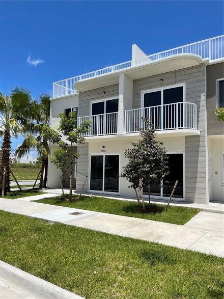 25819 SW 144th Ct Unit 25819, Naranja, FL 33032