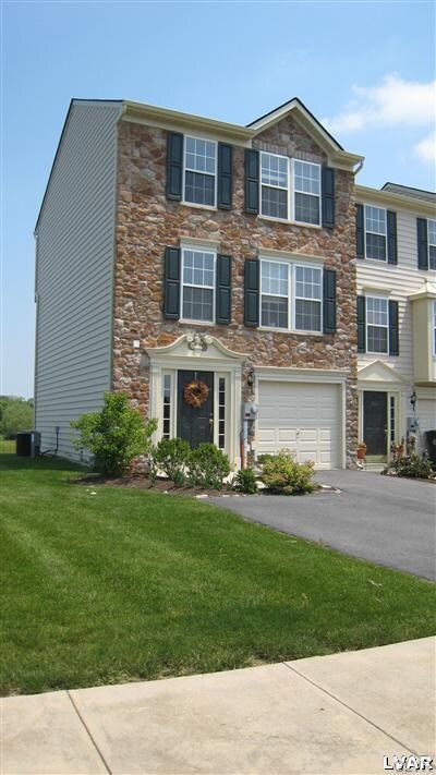 1004 Sparrow Way Unit H, Breinigsville, PA 18031