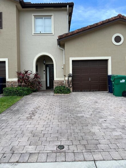 8892 SW 223rd Terrace, Cutler Bay, FL 33190