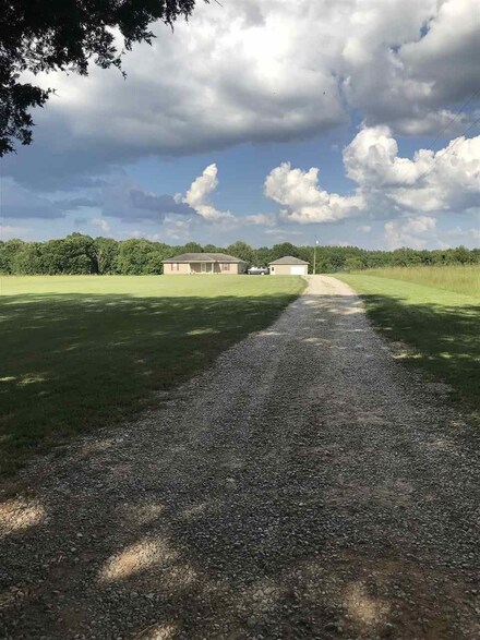 395 Wilson Bates Rd, Morton, MS 39117