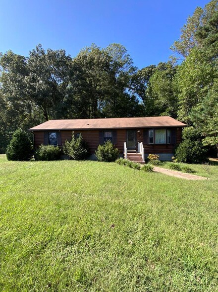 83 Bogey Neck Rd, Heathsville, VA 22473