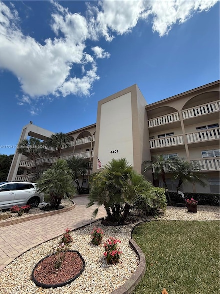 4401 Martinique Ct Unit B2, Coconut Creek, FL 33066