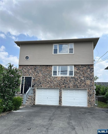 430 Sylvan St, Saddle Brook, NJ 07663