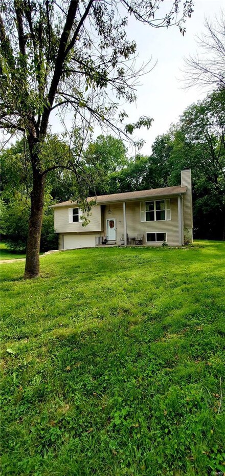 938 Wisdom Ln, Pacific, MO 63069