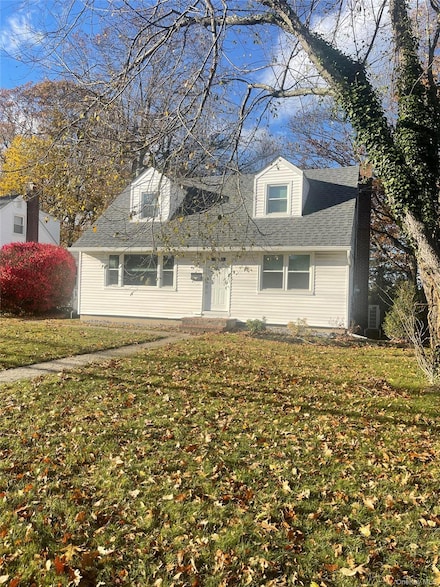 206 Dickinson Ave, East Northport, NY 11731