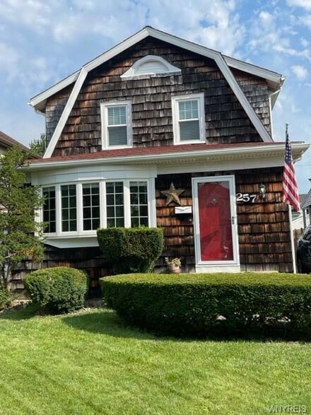 257 Hamilton Blvd, Buffalo, NY 14217