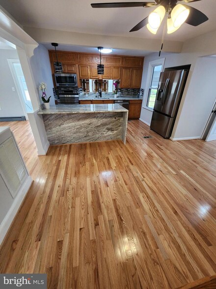 118 Academy St, Secretary, MD 21664