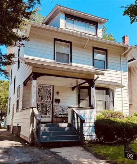 92 Hobart St, Rochester, NY 14611