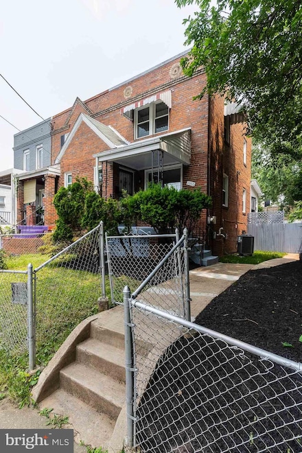 1960 Fendall St SE, Washington, DC 20020