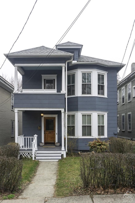 154 Green St Unit 2, Hudson, NY 12534