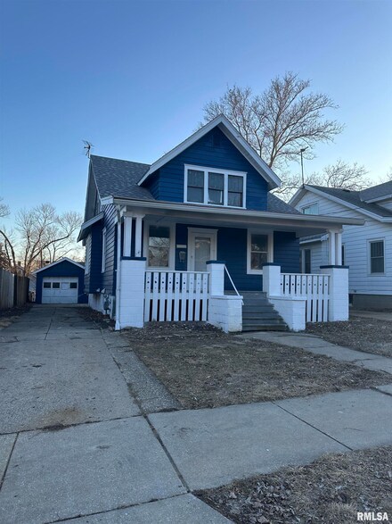 1124 W Virginia Ave, Peoria, IL 61604