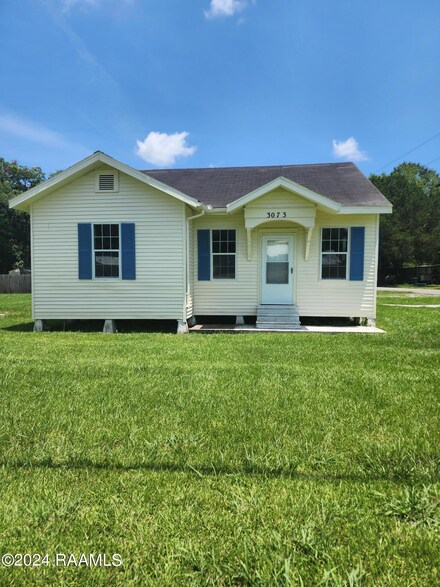 3073 Grand Point Hwy, Breaux Bridge, LA 70517