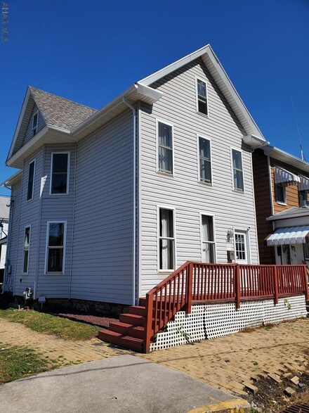 1401 Bald Eagle Ave, Tyrone, PA 16686