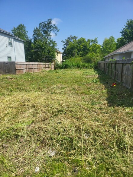 8119 Chateau St, Houston, TX 77028