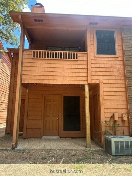 1305 W Villa Maria Rd Unit E106, Bryan, TX 77801