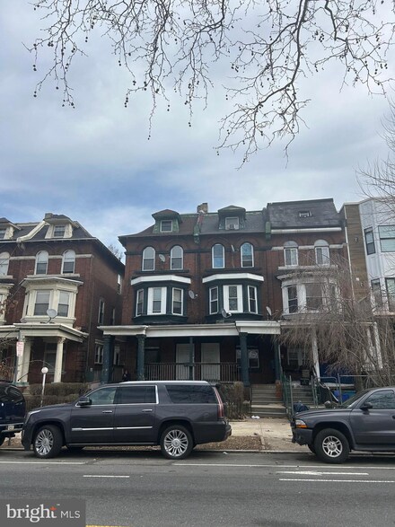 2245 N 33rd St, Philadelphia, PA 19132