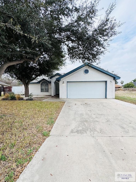 2200 E 19th St, Mission, TX 78572