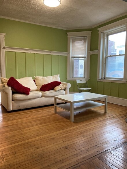 30 Glenville Ave Unit 3, Boston, MA 02134