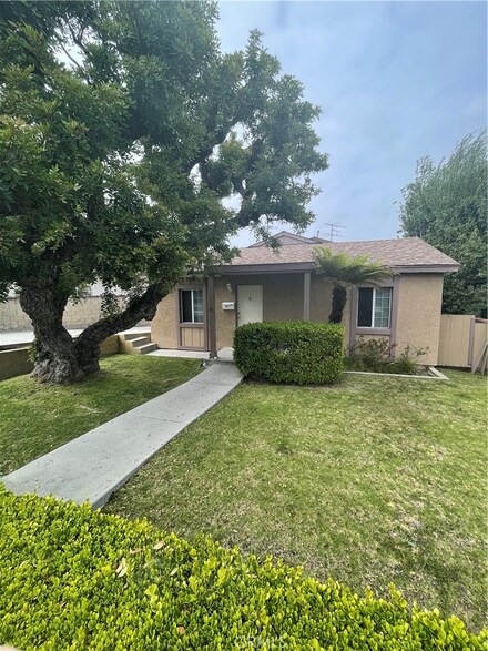 2011 Speyer Ln, Redondo Beach, CA 90278