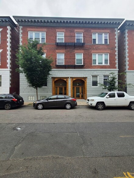 21 Aberdeen St Unit C, Boston, MA 02215