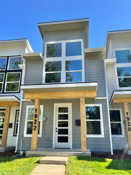 1922 E 37th Ave, Spokane, WA 99203