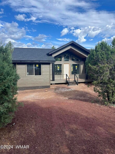 1101 S Lakeside Trail, Show Low, AZ 85901