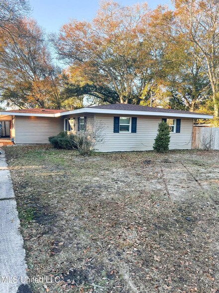 2115 Belair St, Pascagoula, MS 39567