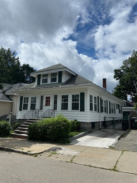 21 Bexley Rd, Roslindale, MA 02131