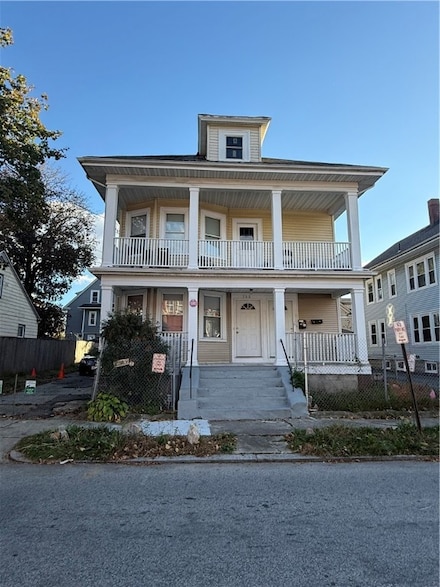 166 Whitmarsh St, Providence, RI 02907