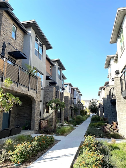 542 Santa Maria Terrace Unit 5, Sunnyvale, CA 94085