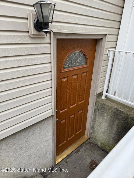 126 Bayview Ln, Staten Island, NY 10309