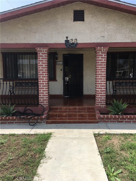 6211 Corona Ave, Bell, CA 90201